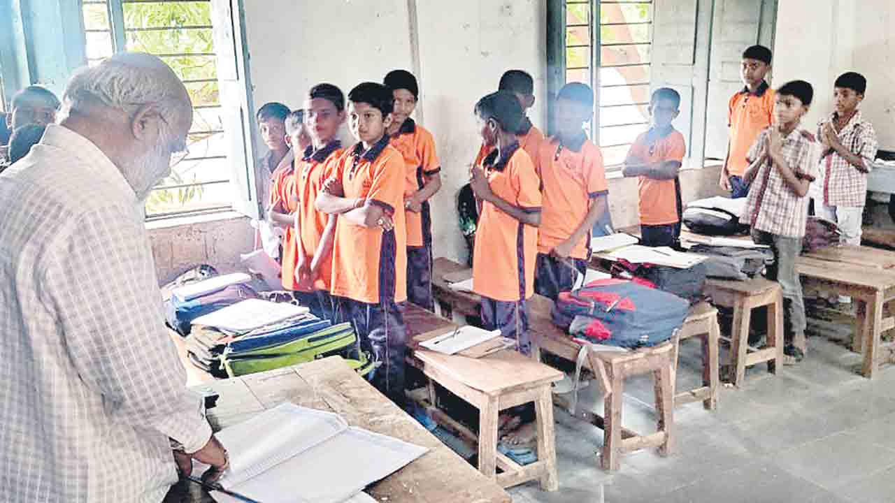 నో బ్యాగ్‌ డే.. ఏమైంది?