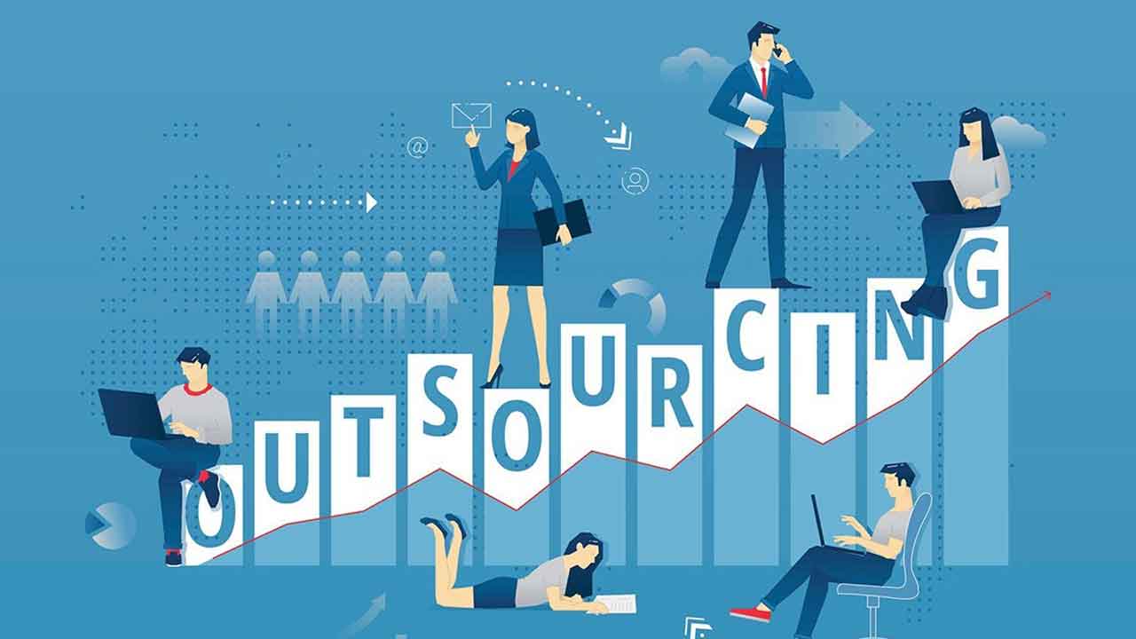 బోధనేతర సిబ్బంది నిరసన