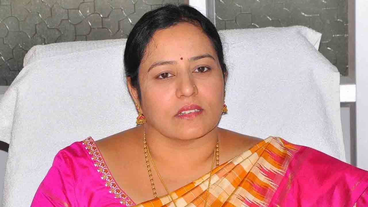 Bhavani Revanna | పరారీలో ప్రజ్వల్ రేవణ్ణ తల్లి.. ఎందుకంటే..?!