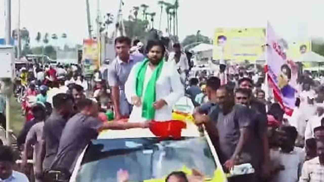 Amaravati farmers | డిప్యూటీ సీఎం పవన్‌కల్యాణ్‌కు అమరావతి రైతుల ఘనస్వాగతం