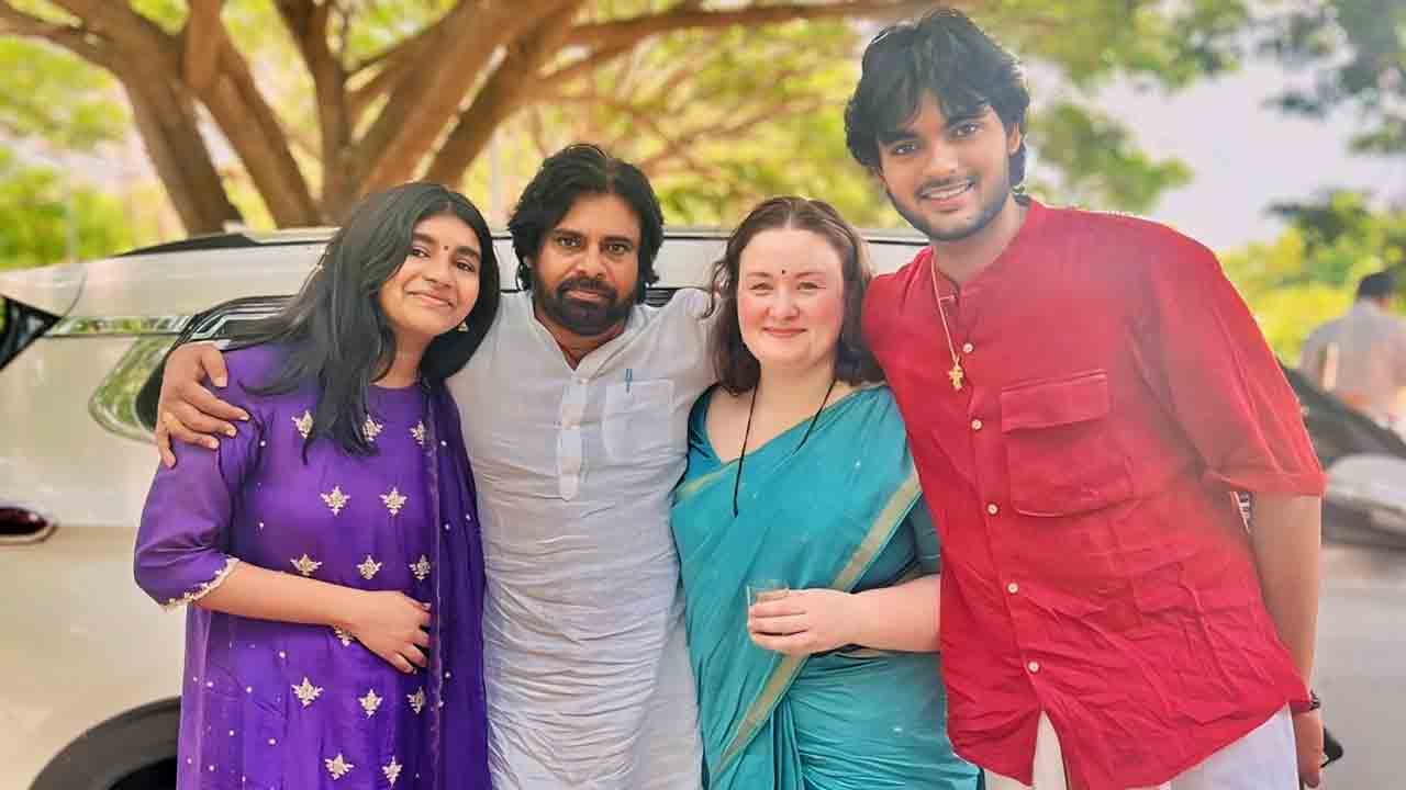 Deputy CM Pawan Kalyan | సంప్రదాయ వస్త్రధారణలో పవన్‌ కల్యాణ్‌ ఫ్యామిలీ.. నెట్టింట వైరల్