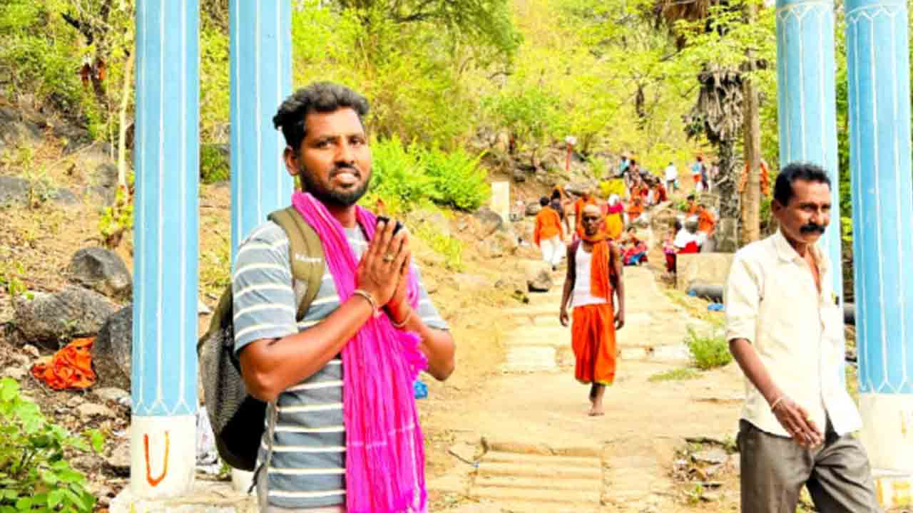 వినోద్‌కుమార్‌ గెలువాలని పాదయాత్ర