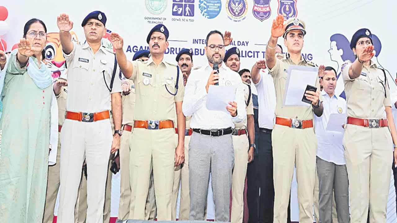 డ్రగ్స్‌ రహిత సమాజాన్ని నిర్మిద్దాం