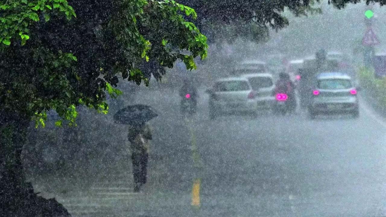 TG Rains | తెలంగాణలో నాలుగు రోజులు వర్షాలే.. ఎల్లో అలెర్ట్ జారీ చేసిన ఐఎండీ