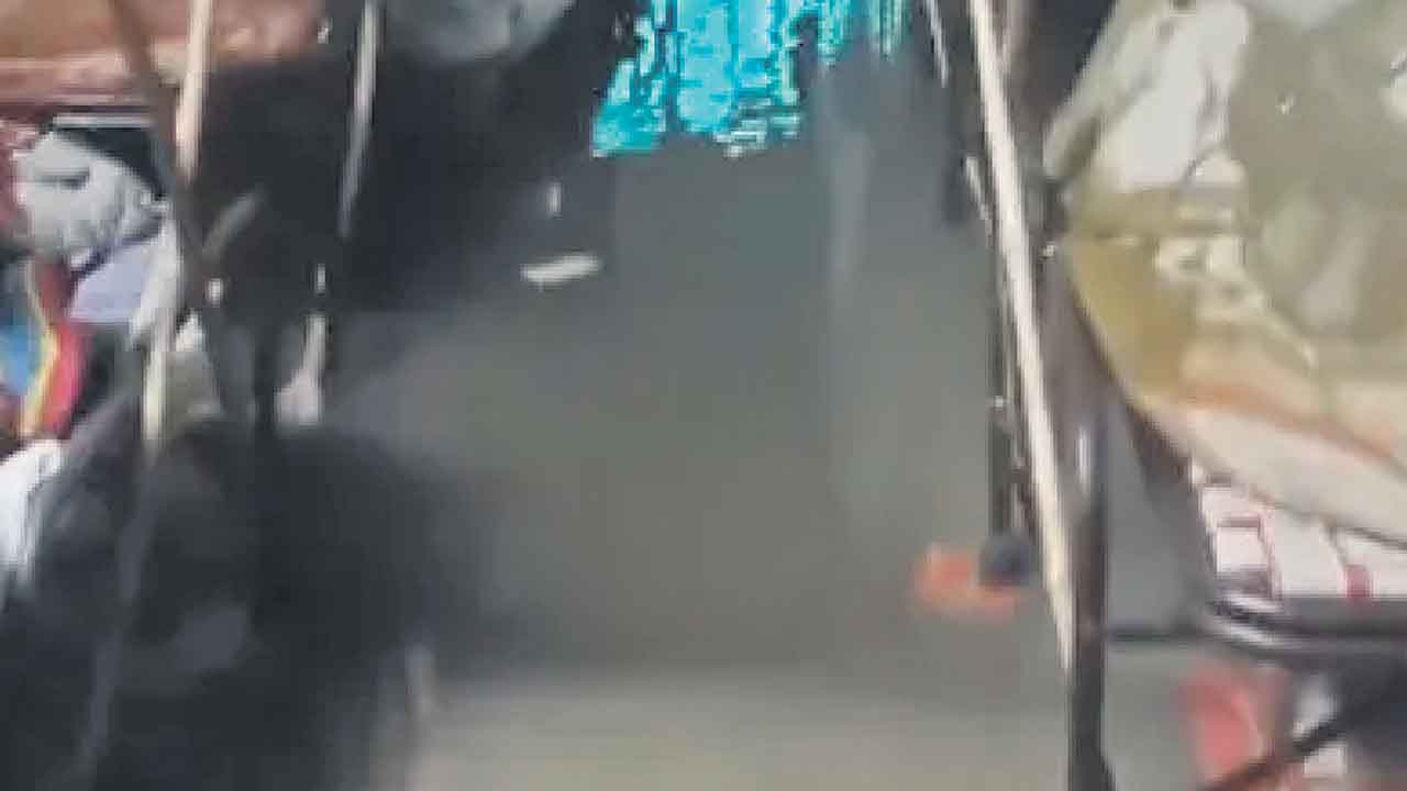 Ayodhya | అయోధ్యలో నీట మునిగిన జవాన్ల శిబిరాలు