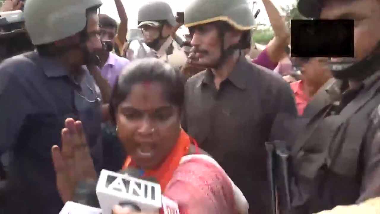 Rekha Patra | పోలీసులు ముఖ్యమంత్రి మమతాబెనర్జికి బానిసలు : బీజేపీ అభ్యర్థి రేఖా పాట్రా ఫైర్‌