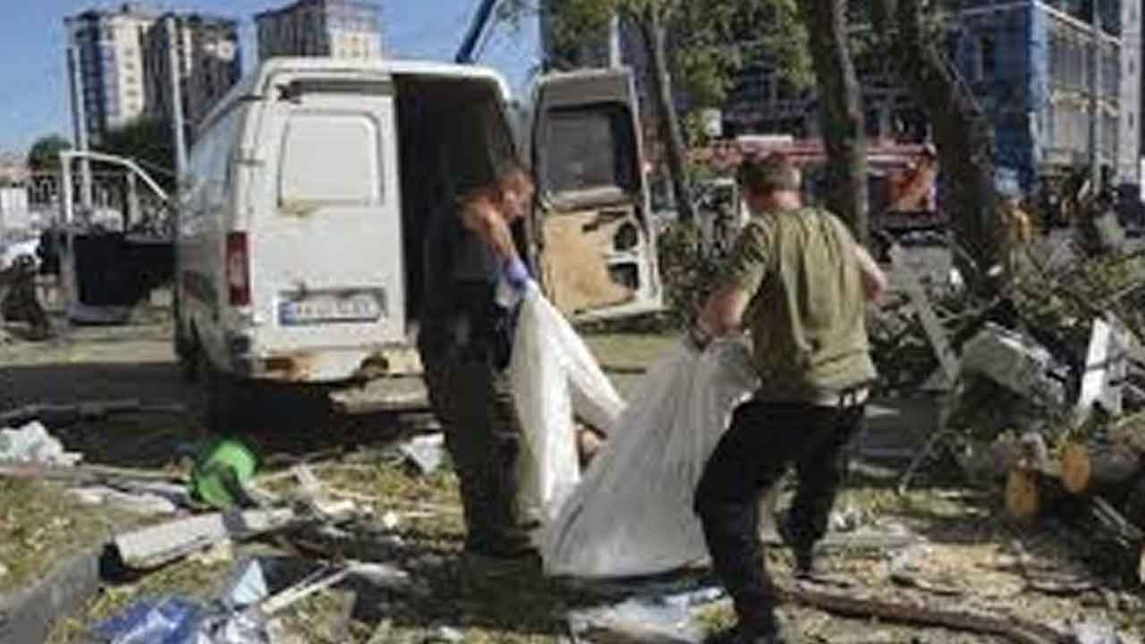 ఉక్రెయిన్‌ దాడుల్లో ఆరుగురు రష్యన్ల మృతి