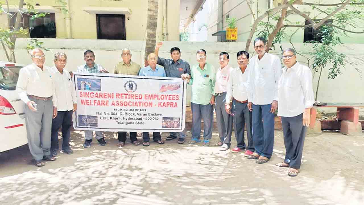 సీఎంకు సింగరేణి రిటైర్డ్‌ కార్మికుల ఉత్తరాలు