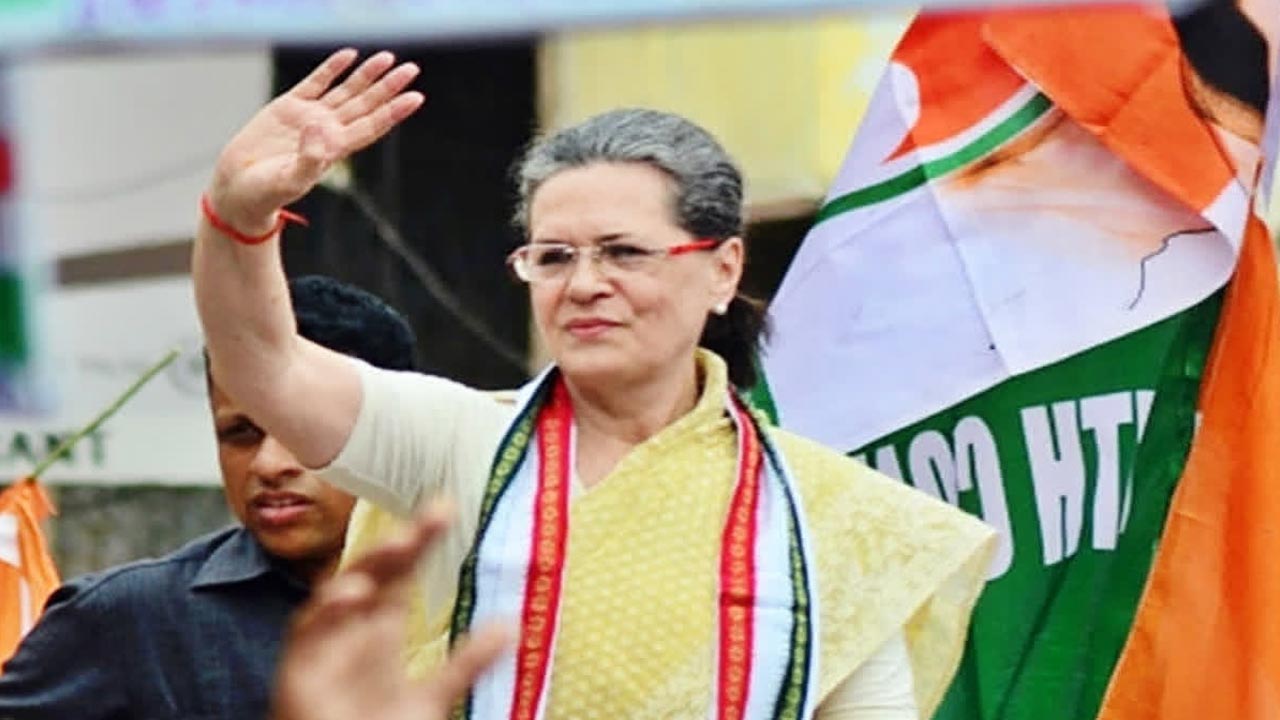 Sonia Gandhi | రాష్ట్ర అవతరణ వేడుకలకు సోనియా గాంధీ డుమ్మా..?!