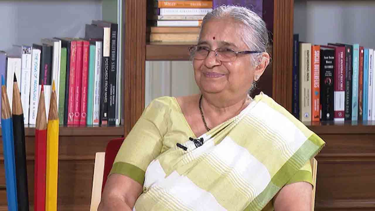 Sudha Murty | స్త్రీ, పురుషులు సమానమే.. కానీ : సుధామూర్తి