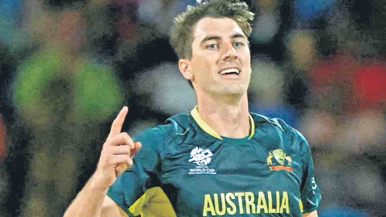 కమిన్స్‌ హ్యాట్రిక్‌