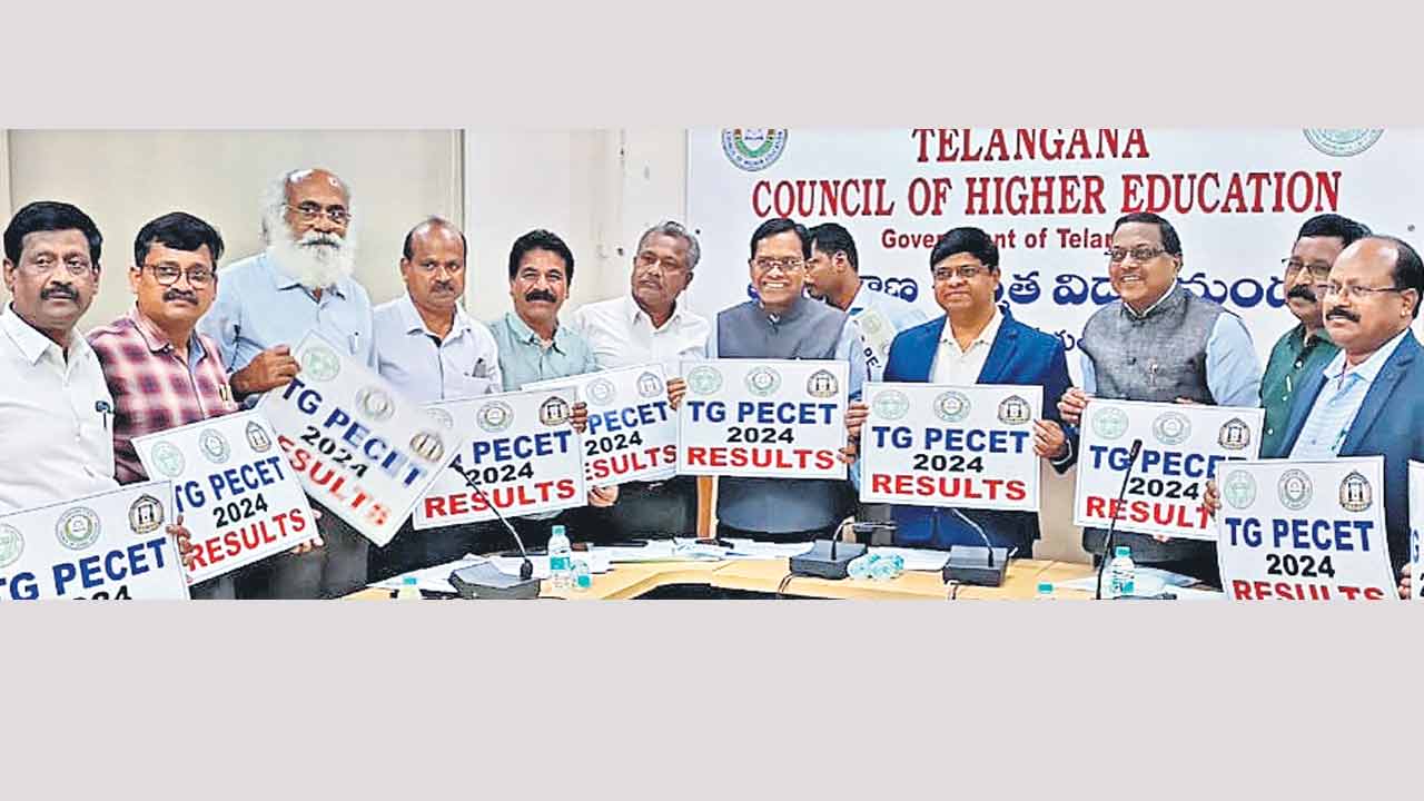 టాప్‌ 10లో 9 మంది అమ్మాయిలే