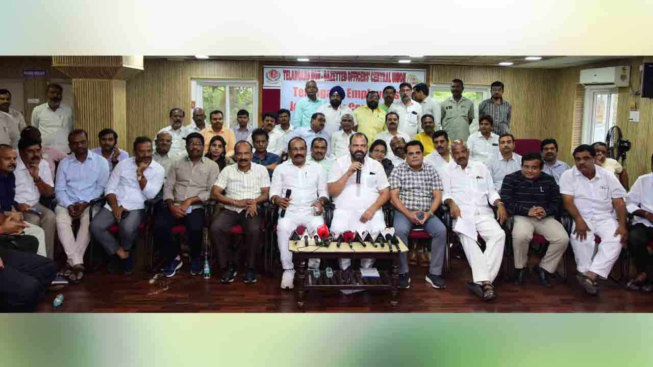 TNGOs | కొత్త సీసాలో పాత సారాలా తెలంగాణ ప్ర‌భుత్వం తీరు.. టీఎన్జీవోస్ అధ్య‌క్షుడు జ‌గ‌దీశ్వ‌ర్ సంచ‌ల‌న వ్యాఖ్య‌లు