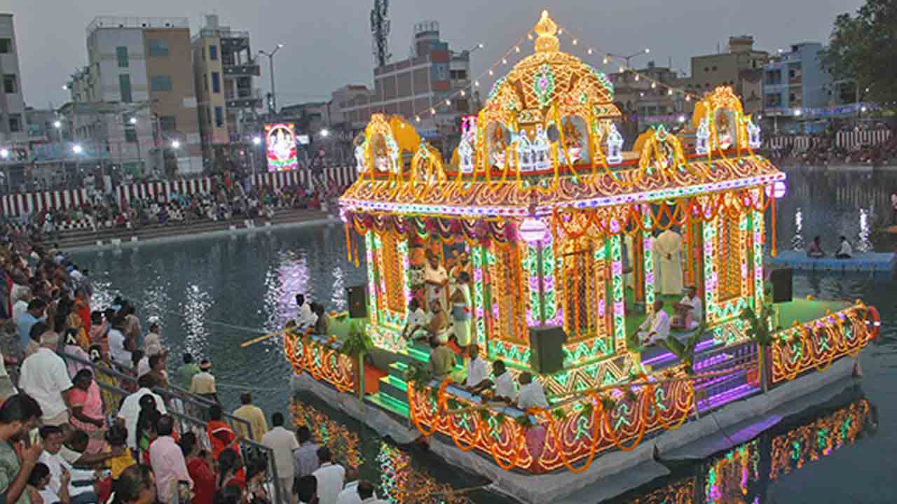 Arjitasevas | తిరుచానూరు పద్మావతి ఆలయంలో ఆర్జితసేవలు రద్దు