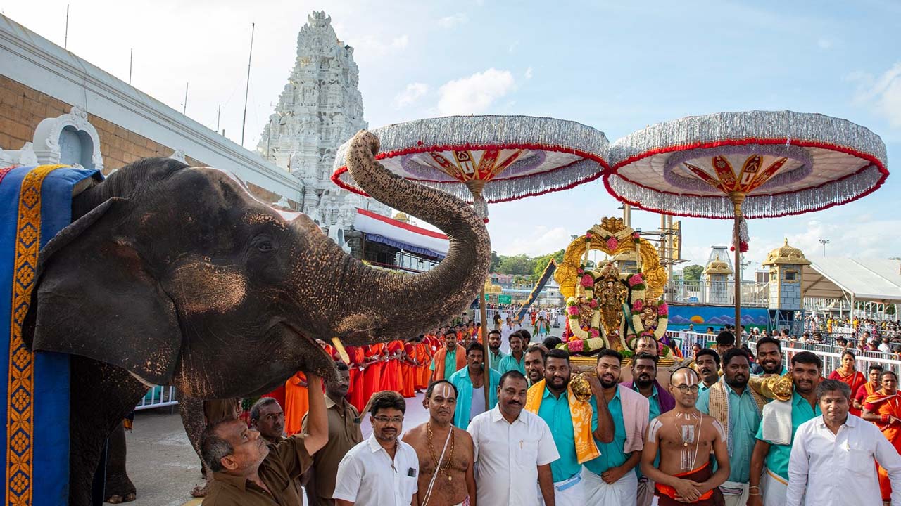 Jyestabhishekam | తిరుమల శ్రీవారికి జ్యేష్ఠాభిషేకం.. వేడుకగా స్నపన తిరుమంజనం..