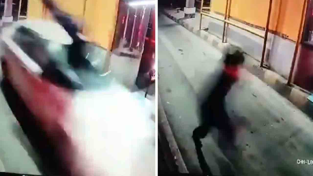Watch: టోల్‌ ట్యాక్స్‌ చెల్లించకుండా ఉండేందుకు సిబ్బందిపైకి దూసుకెళ్లిన కారు.. తర్వాత ఏం   జరిగిందంటే?