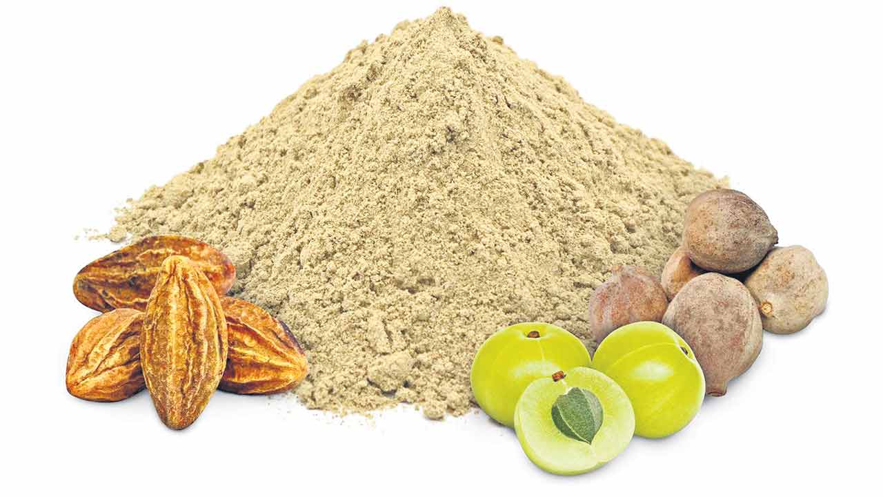 సుగుణాల త్రిఫలా చూర్ణం