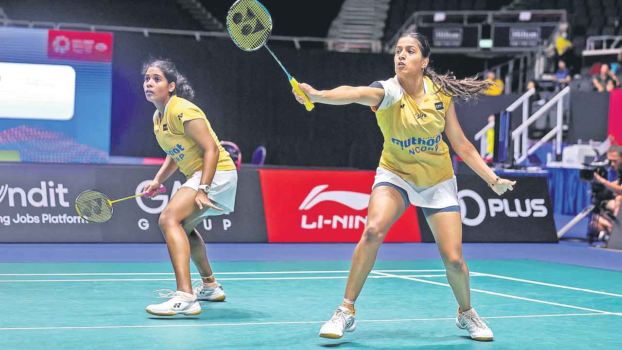 సెమీస్‌లో గాయత్రి, త్రిసా జోడీ