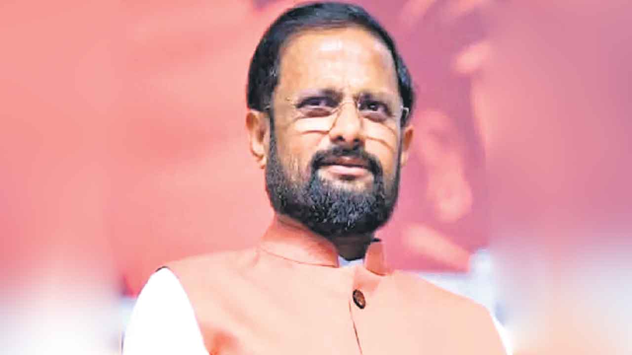 మోదీకి ఇద్దరు ఉద్ధవ్‌ వర్గ ఎంపీల మద్దతు!