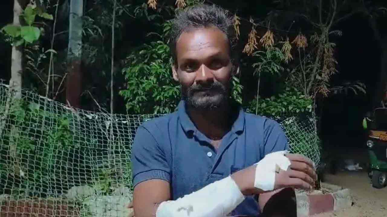 Vikarabad | వికారాబాద్లో చిరుతపులి కలకలం.. వ్యక్తిపై దాడి