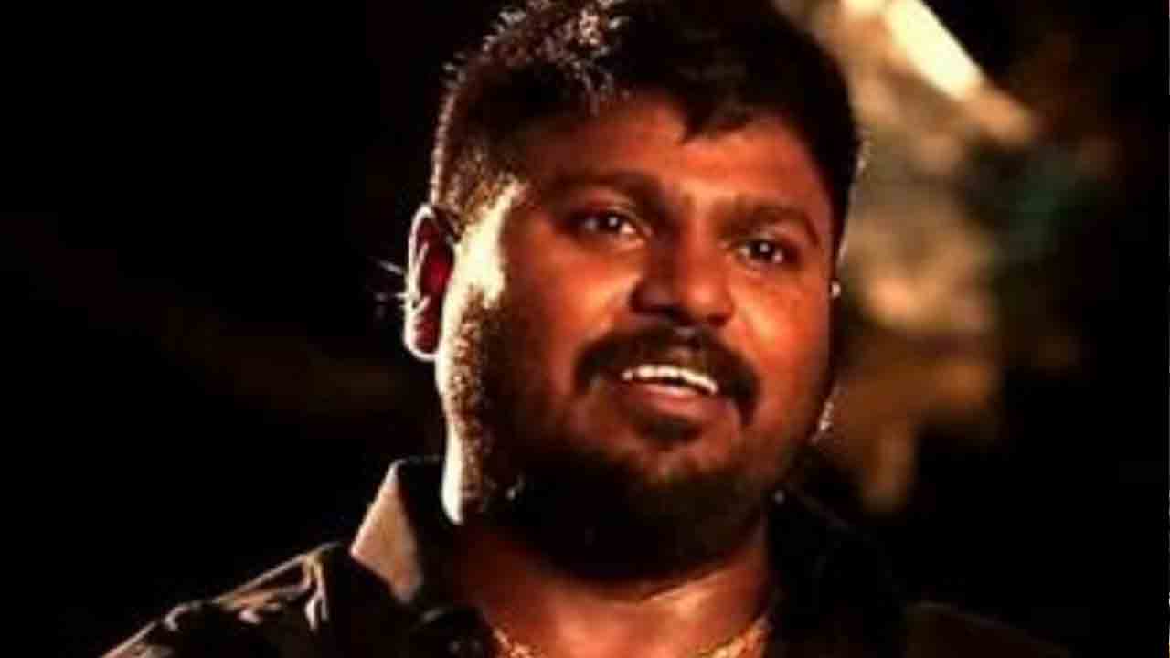 War 2 | తారక్‌, హృతిక్‌ రోషన్‌ వార్‌ 2పై హైప్‌ పెంచేస్తున్న ఫైట్‌ మాస్టర్