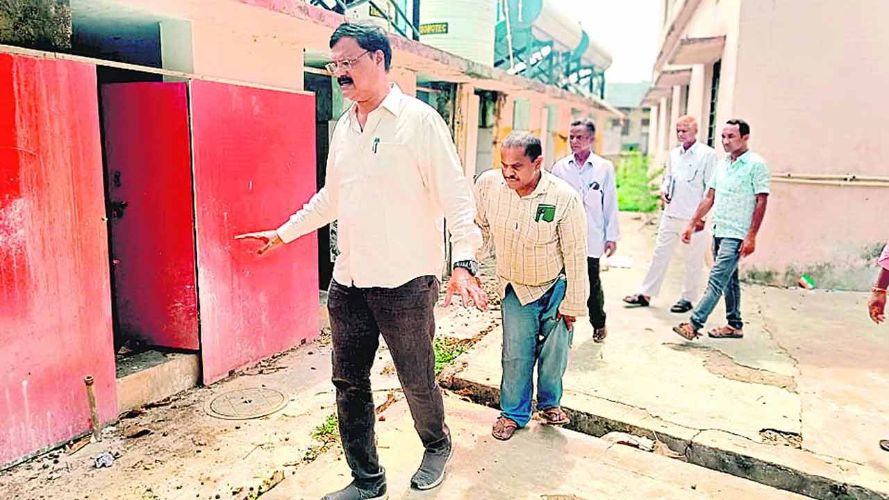 బడులు తెరిచాక హడావిడి తనిఖీలు..