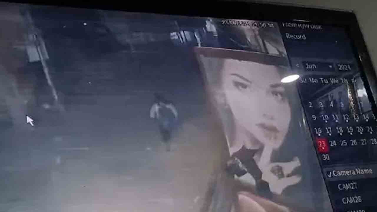 Woman Shot Dead | కొన్ని గంటల్లో పెళ్లి.. మేకప్‌ అవుతున్న మహిళను కాల్చి చంపిన ప్రియుడు