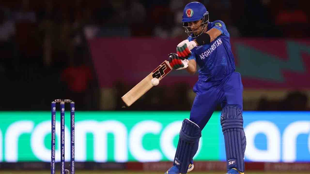 NZ vs AFG | బంతి తాకినా నాటౌట్.. కివీస్‌ను ముంచిన అఫ్గ‌న్ ఓపెన‌ర్