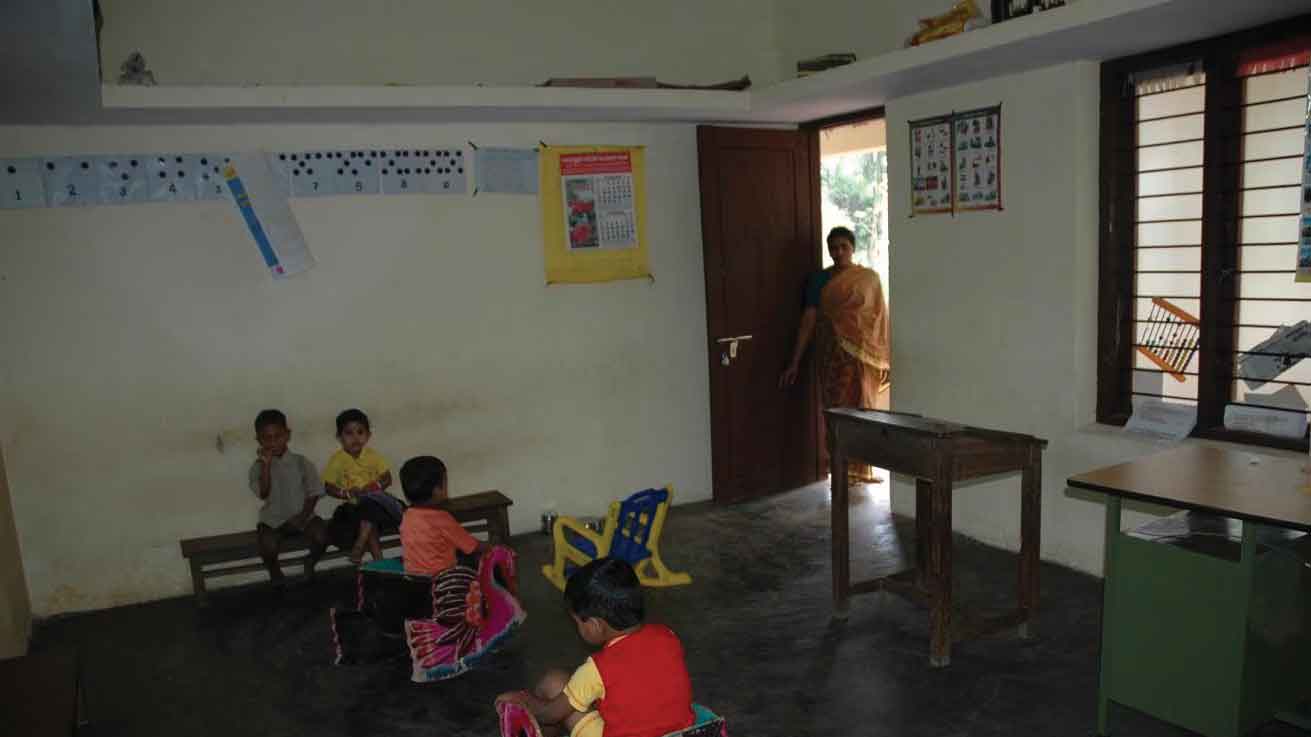 స్త్రీ, శిశు సంక్షేమశాఖలో.. ఫర్నిచర్‌ పరేషాన్‌