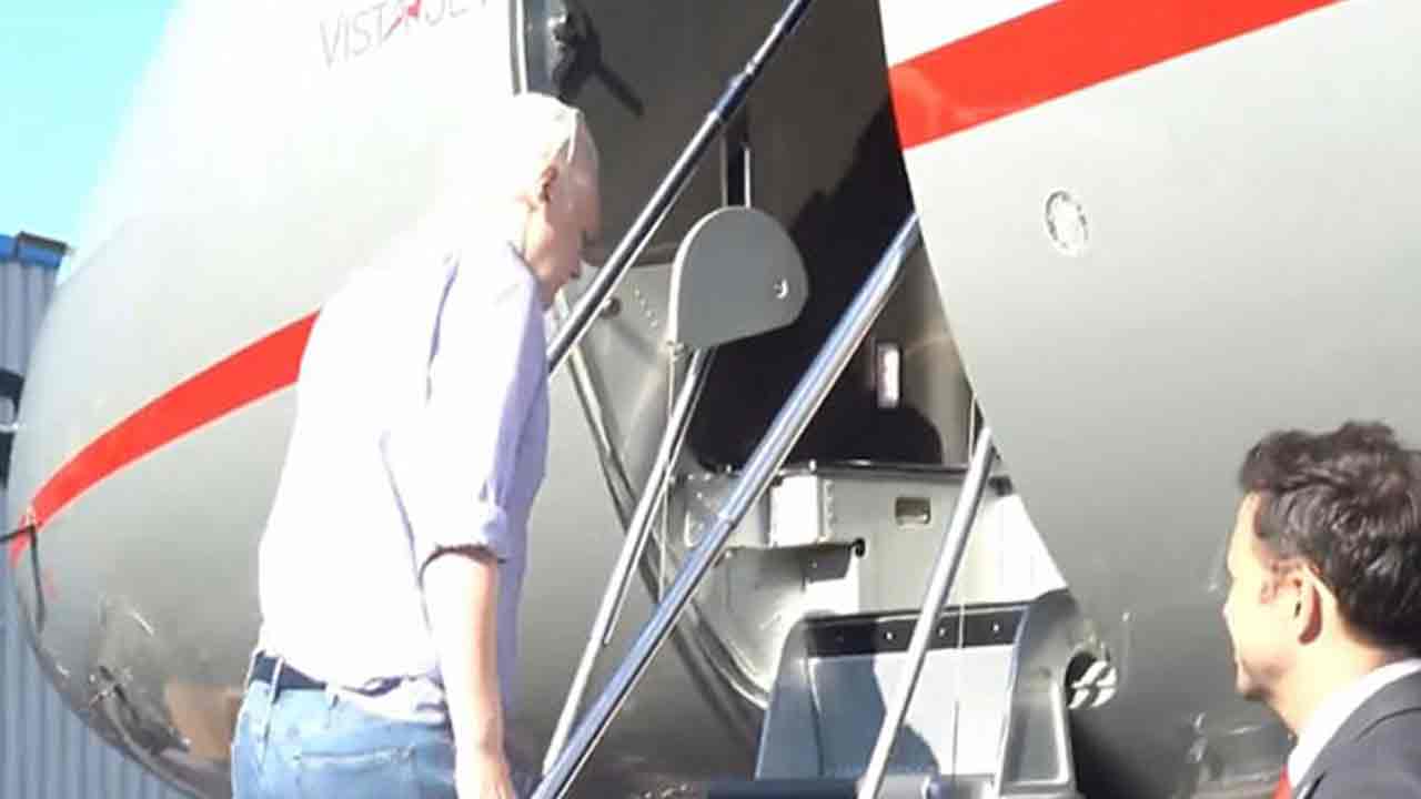 Julian Assange: బ్రిట‌న్ జైలు నుంచి జూలియ‌న్ అసాంజే విడుద‌ల‌.. అమెరికా కోర్టులో హాజ‌రుకానున్న వికీలీక్స్ ఫౌండ‌ర్