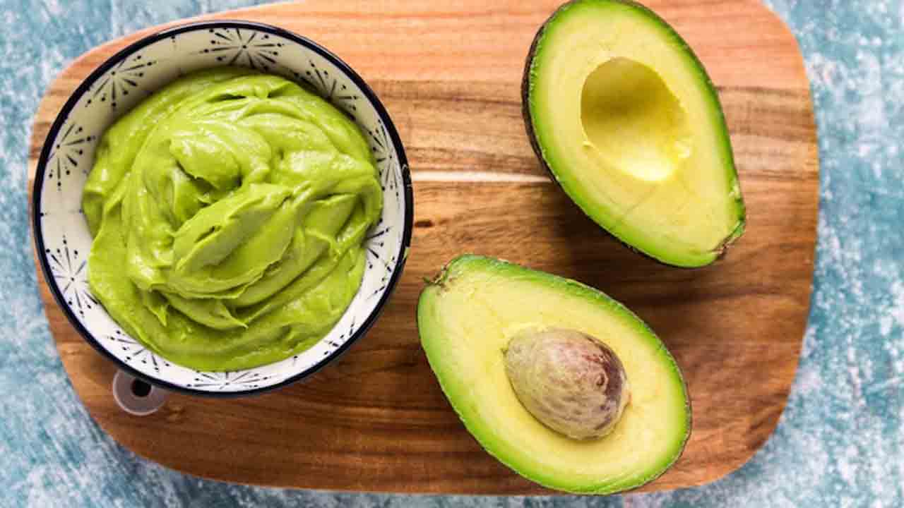 అవకాడో టోస్ట్‌కు భారీ డిమాండ్‌..స్ట్రీట్‌ ఫుడ్‌తో పోటీ పడేనా..!