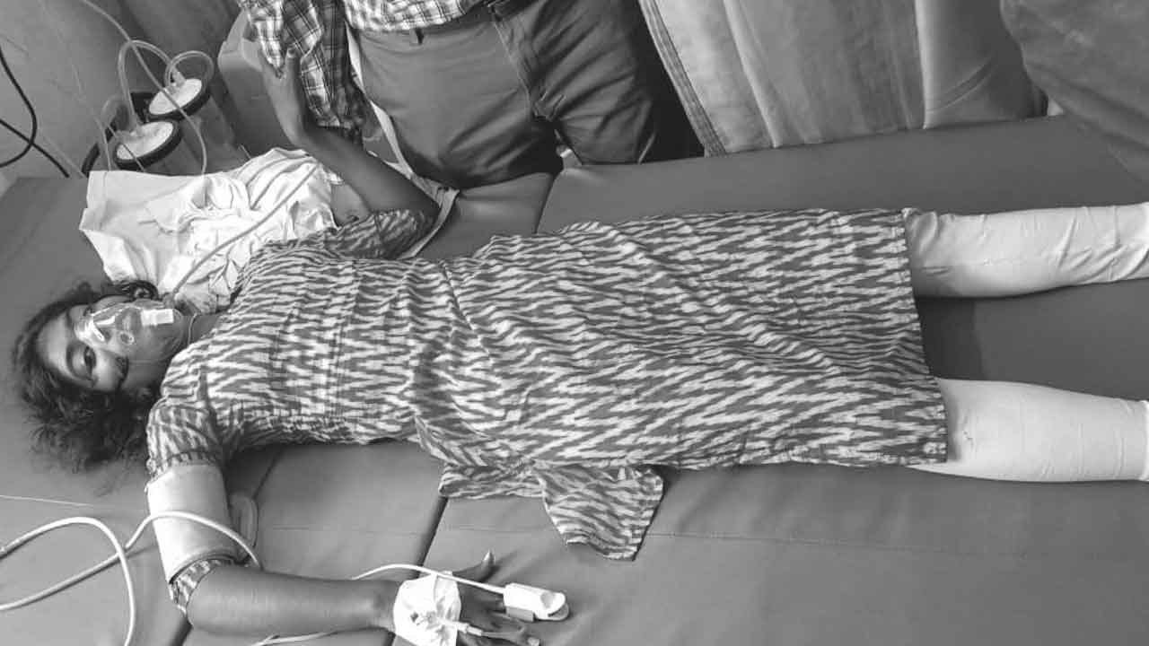 BTech student | రైల్వే వంతెన పై నుంచి దూకి బీటెక్‌ విద్యార్థిని ఆత్మహత్యాయత్నం