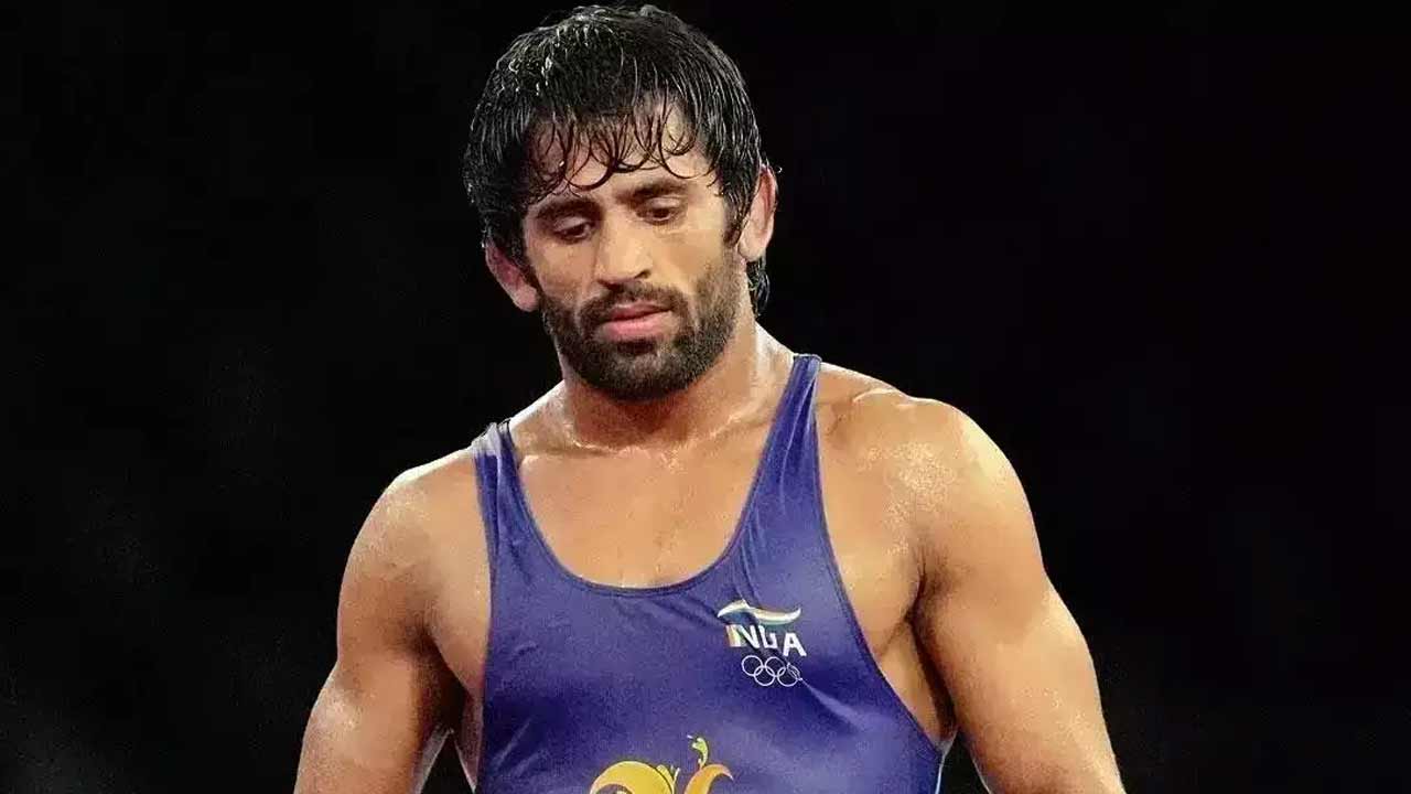 Bajarang Punia | స్టార్‌ రెజ్లర్‌ భజరంగ్‌ పునియాపై సస్పెన్షన్‌ వేటు