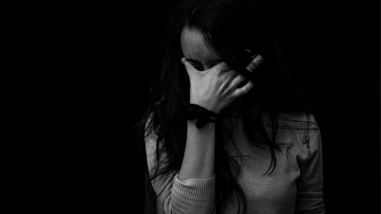 Crime News | దోస్తే దుష్మన్‌.. బట్టలు మార్చుకుంటుండగా వీడియోతీసి బ్లాక్‌మెయిల్‌