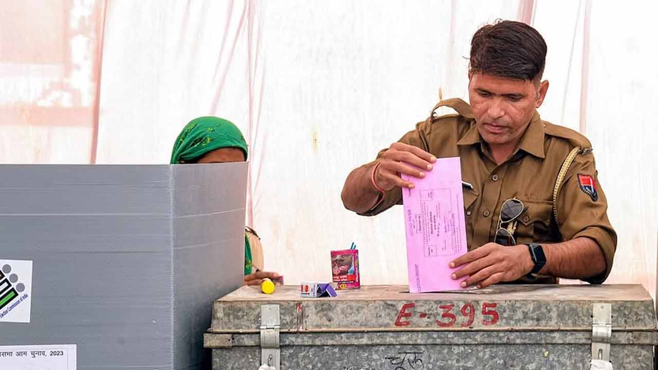 Ballot Paper | మళ్లీ పేపర్‌ బ్యాలెట్‌కు మళ్లాలి.. ఈవీఎంలను రద్దు చేయాలి