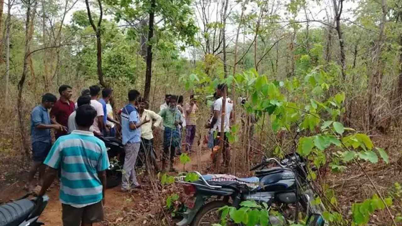 పేలిన ప్రెషర్‌ బాంబ్‌