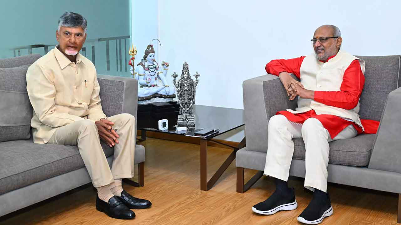 చంద్రబాబుతో తెలంగాణ గవర్నర్‌ భేటీ