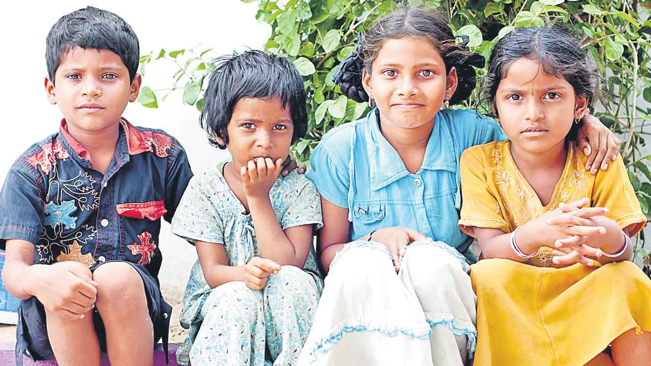 చిన్నారుల బాల్యం.. పోక్సోతో భద్రం