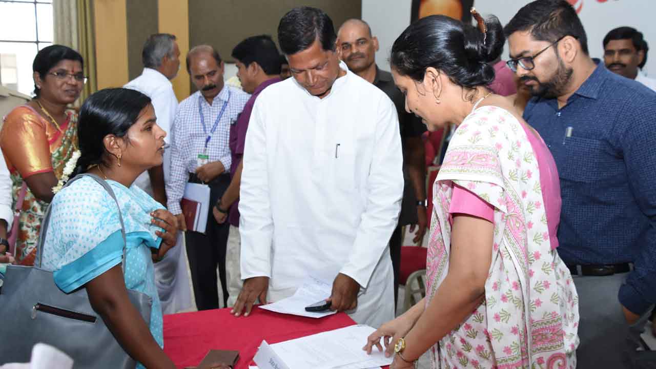 Prajavani | ప్రజావాణి దరఖాస్తులను వెంటనే పరిష్కరిస్తాం : డా. చిన్నా రెడ్డి