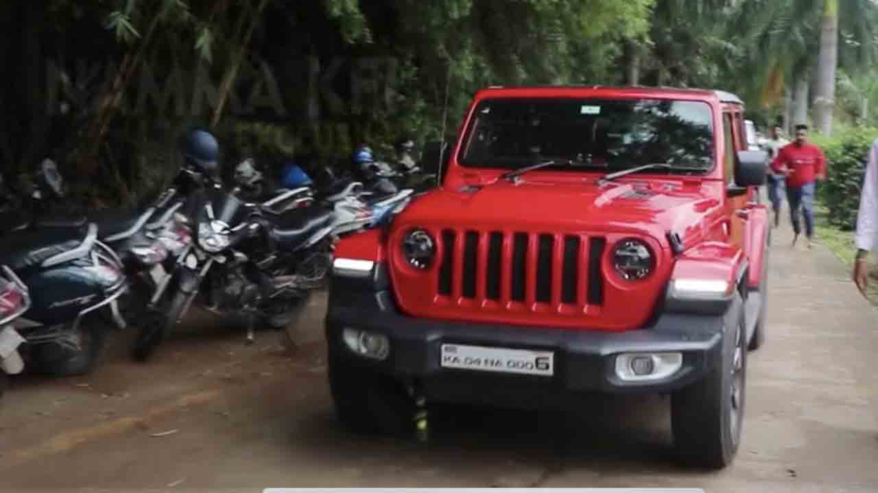 Darshan | డెడ్‌బాడీ వేసింది ఈ కారులోనే.. కన్నడ యాక్టర్‌ దర్శన్‌ స్కార్పియో సీజ్‌ !