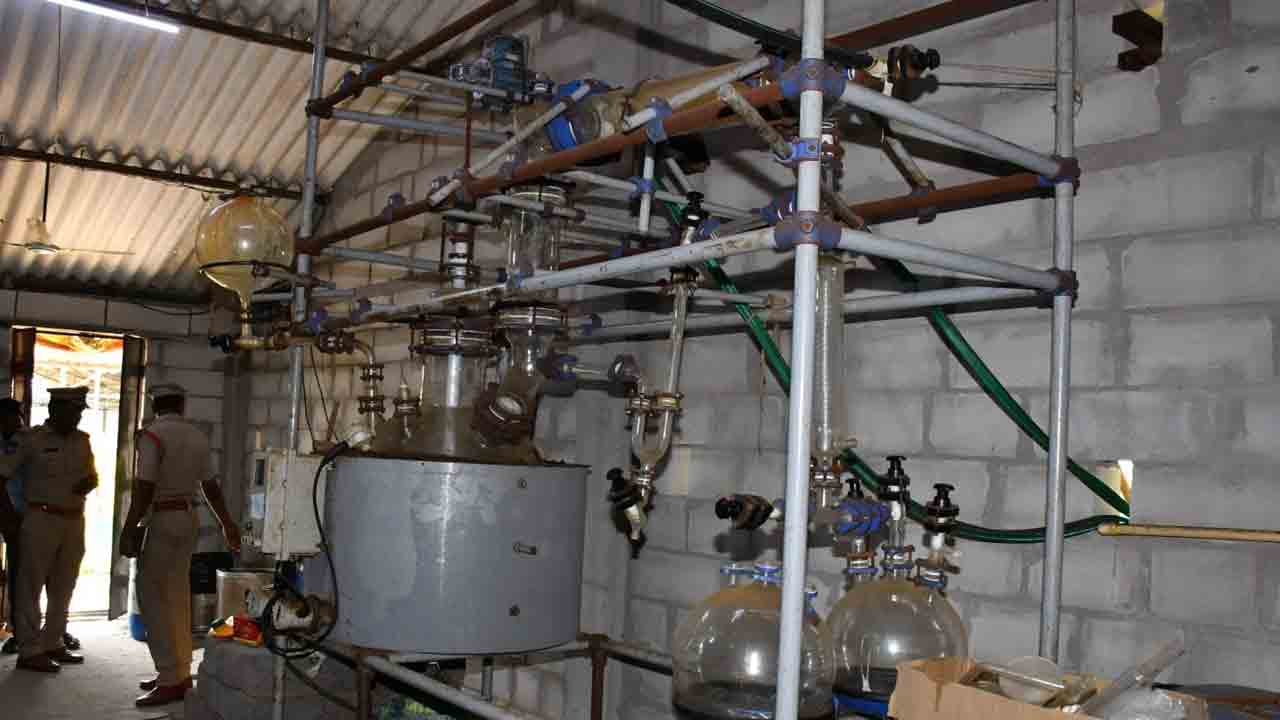 Alprazolam | సంగారెడ్డి జిల్లాలో రూ. కోటి విలువ చేసే ఆల్ప్రాజోలం సీజ్..