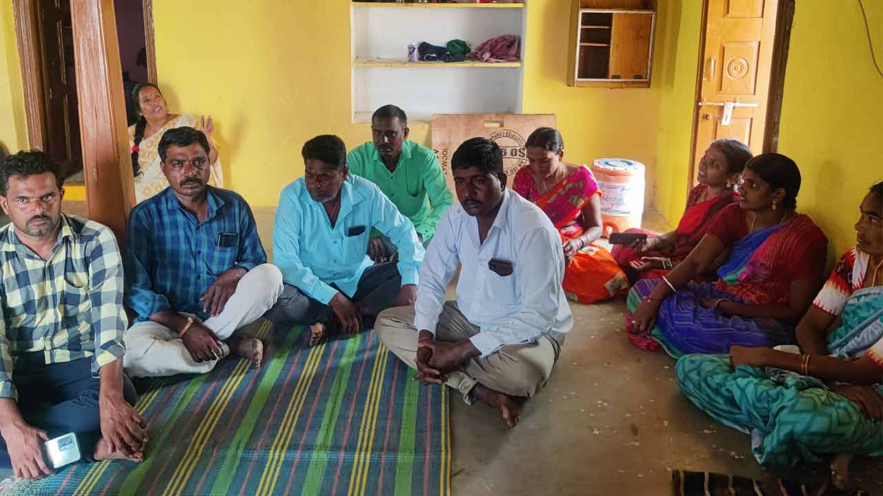 యూరప్‌ పంపిస్తానని 10 లక్షల టోకరా