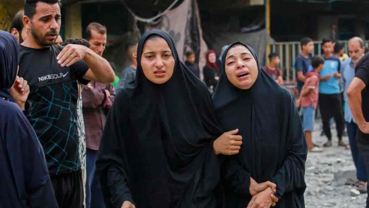 Israeli Strike:  గాజా స్కూల్‌పై అటాక్‌.. 35 మంది మృతి