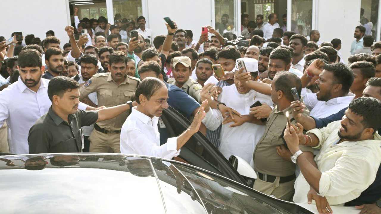 KCR | ప్రజలతో కేసీఆర్‌ ఆత్మీయ సమావేశాలకు బ్రేక్‌.. అధినేతకు 3 రోజులు విశ్రాంతి ఇవ్వాలని బీఆర్‌ఎస్‌ నిర్ణయం