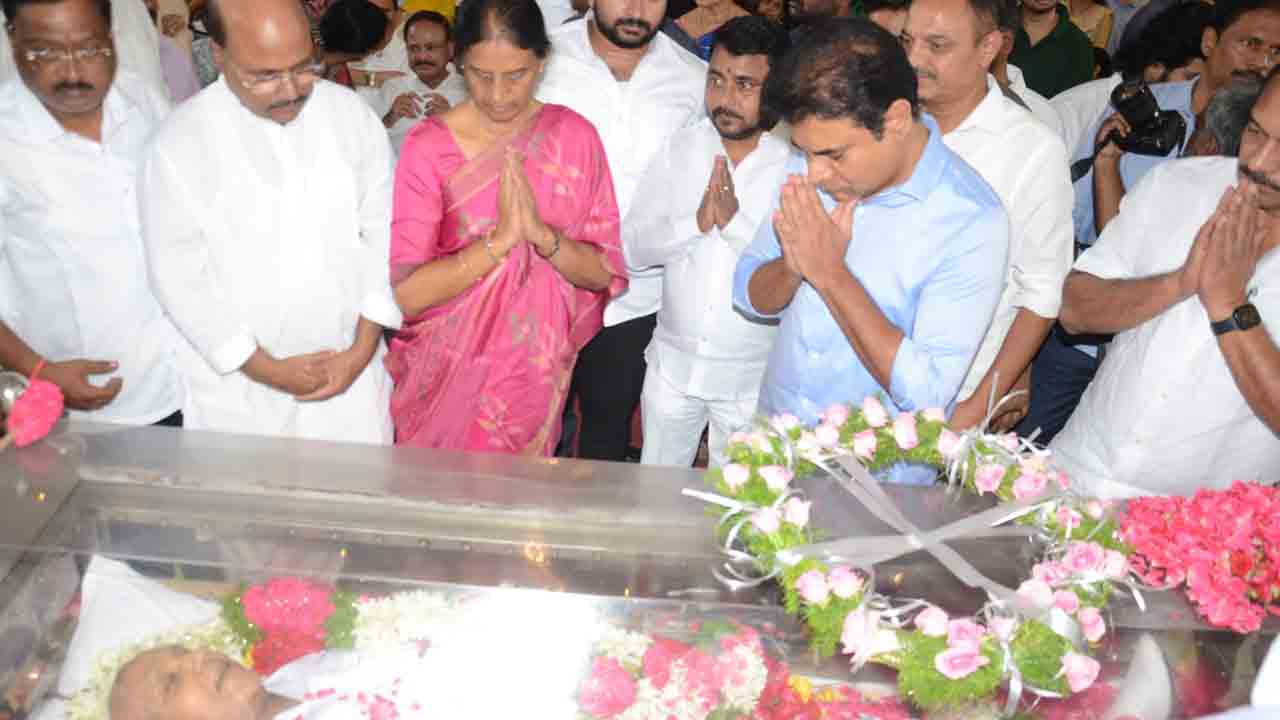 KTR | రామోజీ రావు మొబైల్ ఎన్‌సైక్లోపీడియా : కేటీఆర్