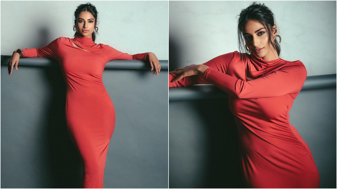 Meenakshi Chaudhary | రొమాంటిక్ లుక్ లో మీనాక్షి చౌదరి.. వైరల్ అవుతున్న లేటెస్ట్ ఫోటోలు..!