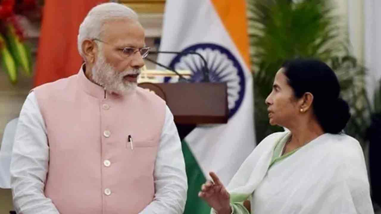 Mamata Banerjee: కొత్త క్రిమిన‌ల్ చ‌ట్టాల‌ను అమ‌లు చేయ‌కండి..  ప్ర‌ధాని మోదీకి లేఖ రాసిన మ‌మ‌తా బెన‌ర్జీ