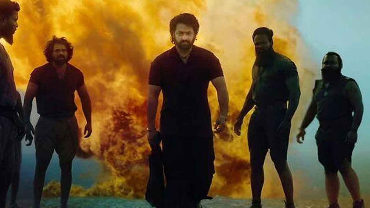 Devara | రెండు వారాల ముందే ప్రేక్షకులను పలకరించనున్న దేవర?