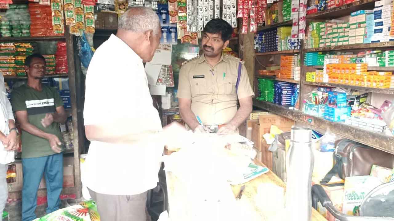 ప్యాకింగ్‌ లైసెన్స్‌ తీసుకోకుంటే కఠిన చర్యలు