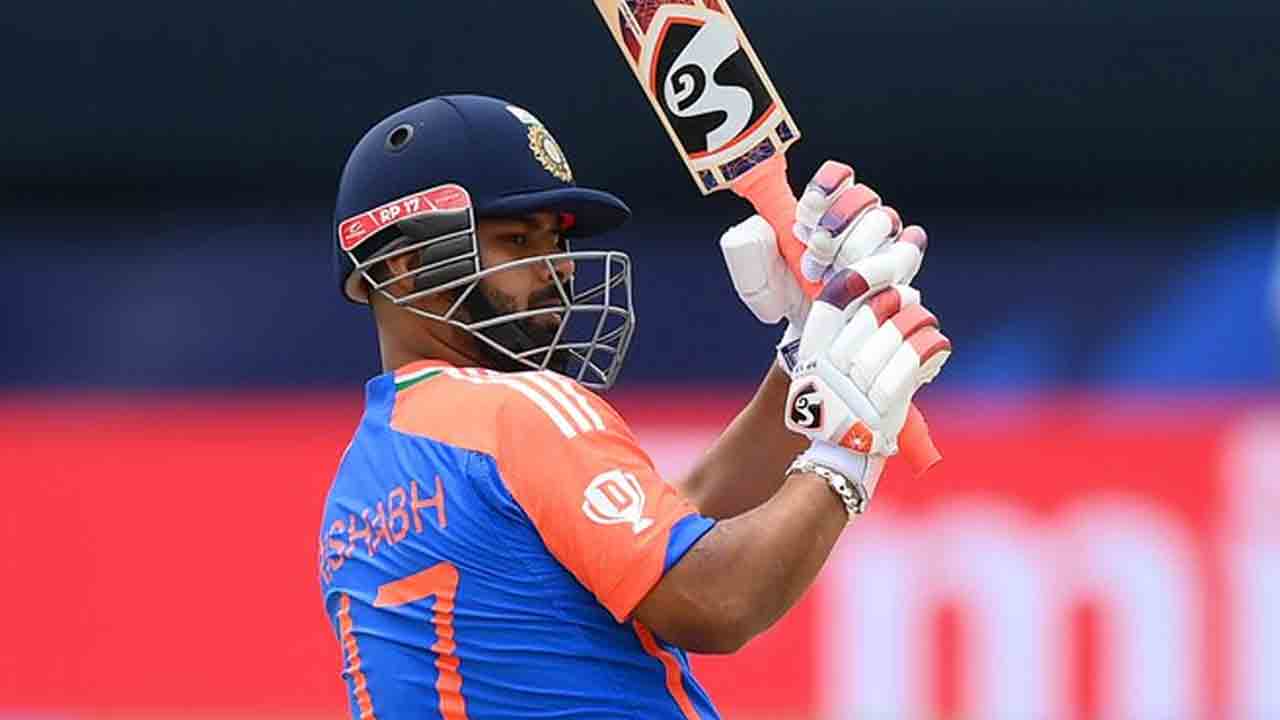 IND vs PAK | దంచేస్తున్న పంత్.. 10 ఓవ‌ర్ల‌కు టీమిండియా స్కోర్..?